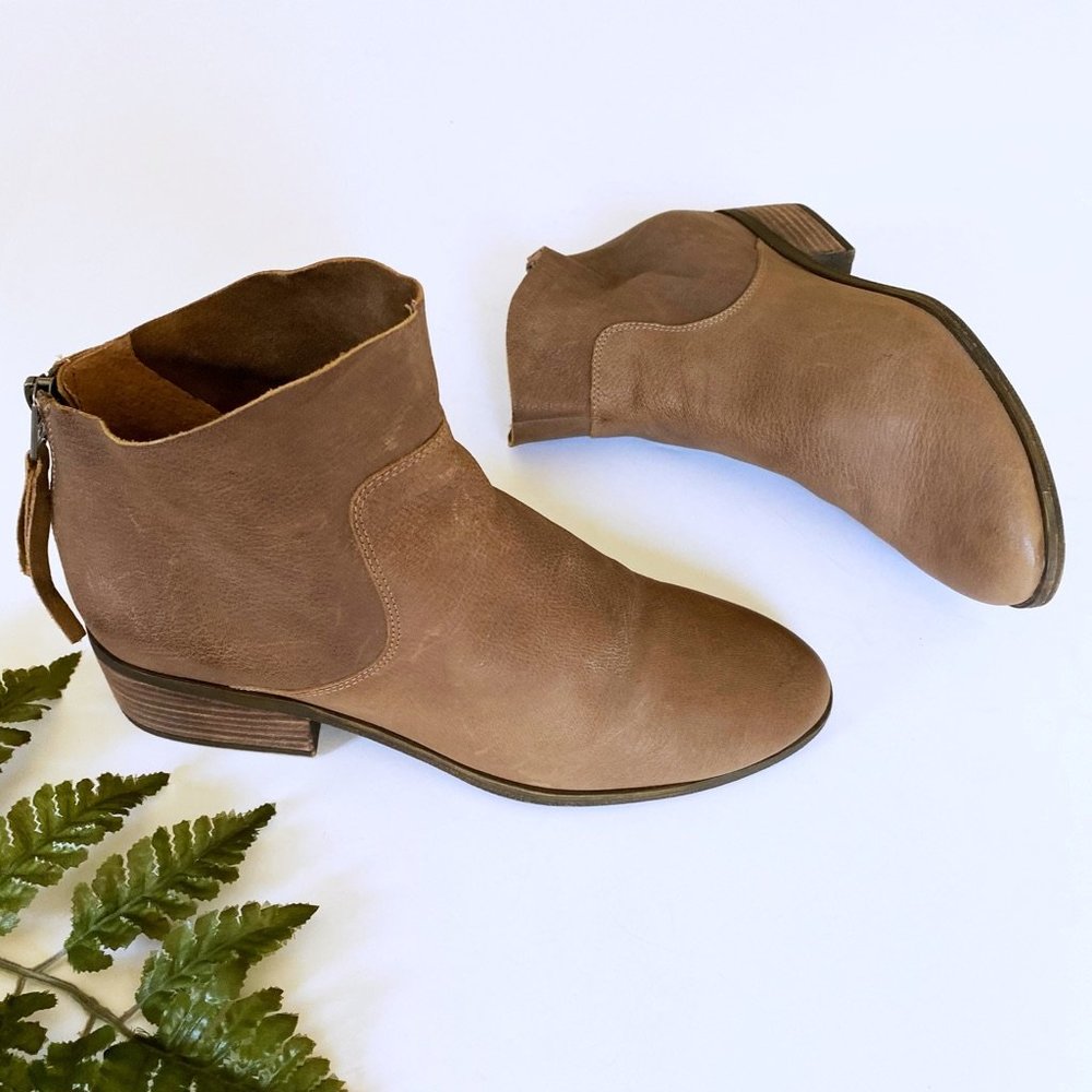 Lucky Brand Soft Leather Zip Ankle Booties 8.5
